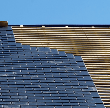 Installation et réparation de toiture en ardoise à Lorient