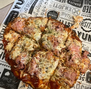 Pizza?!? Yes, Eve's even offers pizza options! 