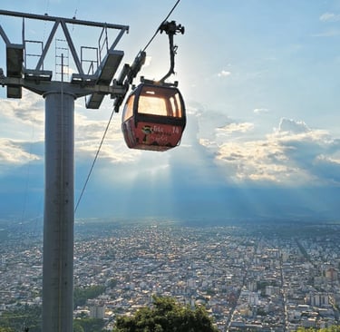 FOTOGRAFÍA CARRO TELEFERICO, POR ARNALDO ROJAS