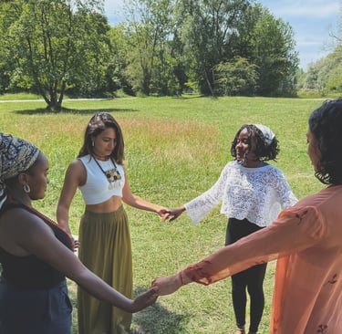 Designed Yoga Circle of Love Münich