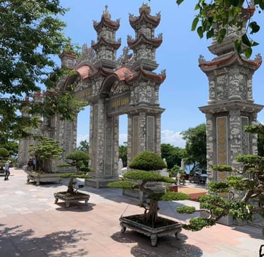 beautiful places of worship Vietnam