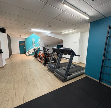 Sala cardio Gimnasio en Elda RST personal fitness