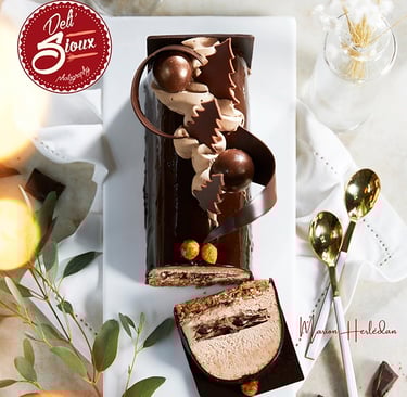 bûche au chocolat noir avec glaçage miroir, vue de dessus