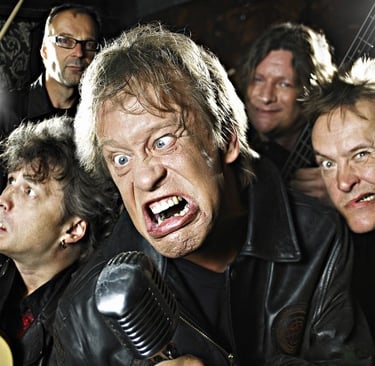 Eppu Normaali lopettaa jäähyväiskiertua 2026