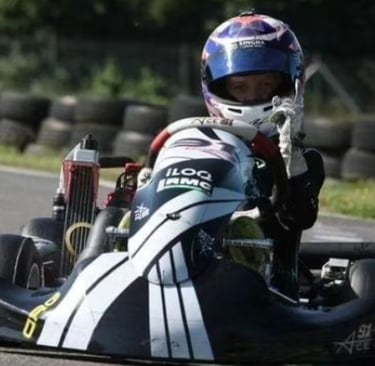Robin Räikkönen ajamassa kartingia