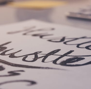 Discover the best side hustles to earn ₹50,000 per month in India.