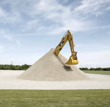 travaux-de-terrassement-maison-jardin-terravis-mini-pelle-camion