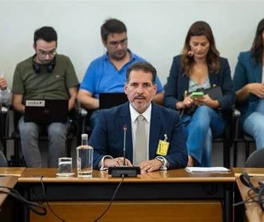 advogado da mãe das gêmeas luso brasileiras