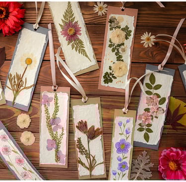 DIY flower press bookmarks