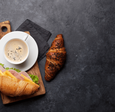 schokocroisaant mit Cafe