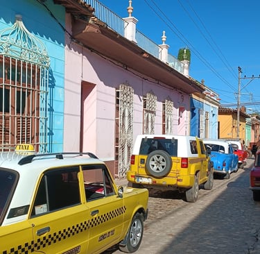Tipiche vie colorate coloniali a Trinidad, Cuba