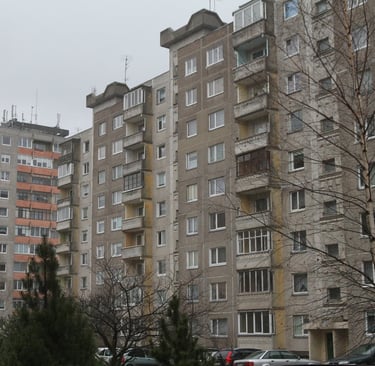 Senieji daugiabučiai