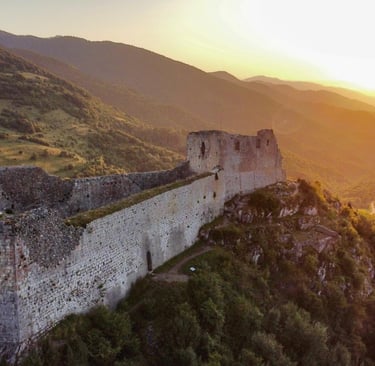 château de Montségur - Aude - Occitanie - voyage - tourisme - bespoketrip