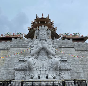 Patung 1000 Buddha