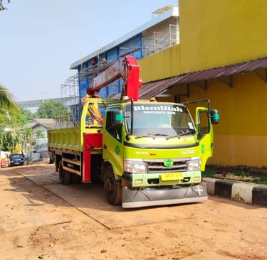 Truck Crane 40 ton untuk kontruksi