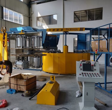 featured_chemical_tank_rotomolding_machine
