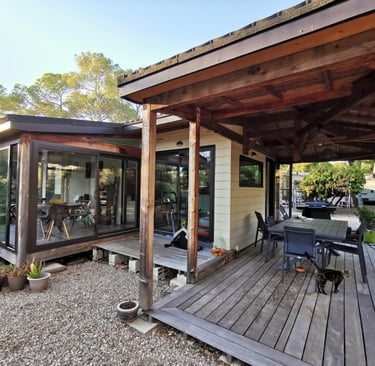 complexe veranda auvent terrasse IPE sur plots et pilotis design unique personnalisé sur demande