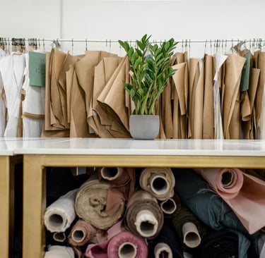 Atelié de design e costura de moda ecológica (inspirado na CicloAmbiental)