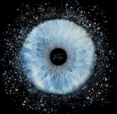 This blue eye represents Juknette's deep and dreamy personality