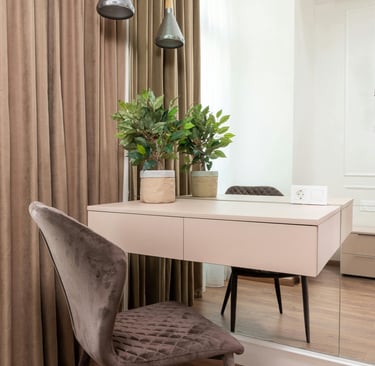 Long curtain rod for small spaces