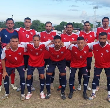 El Rojo correntino expone su invicto frente a Libertad.