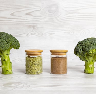 Images howing wet and dry broccoli fibre