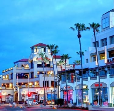 a city street scene with a busy intersection