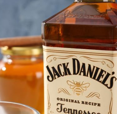 a bottle of jack daniels's tennessee whiskey