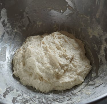 pâte à pinsa en cours de fabrication