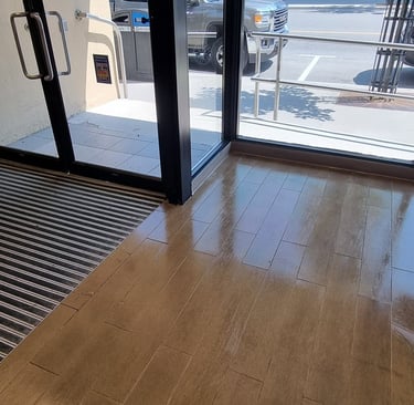 cleaning service cleaning a floor in mississauga