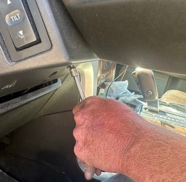 Fixing ignition emergency locksmith service in Candler, NC