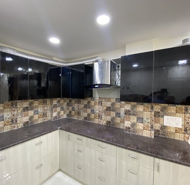 Modular Kitchen of 3 BHK Corner Builder Floor with Multiple Balconies — Chattarpur