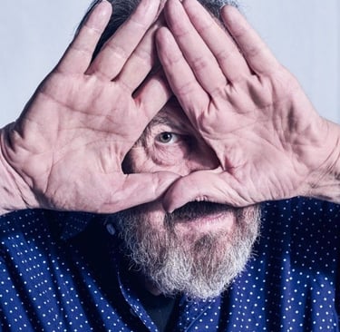 illuminati hand signs