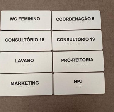 Placa em Braille ACM