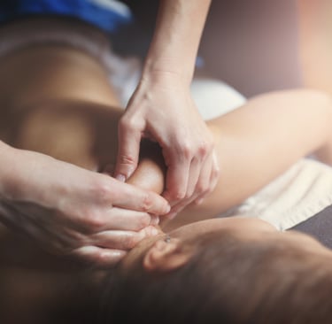 MASSAGEM TERAPÊUTICA