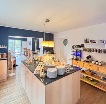 Hotel DunenNest - Frühstücksbüffet, Kaffeevollautomat