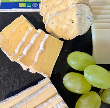 Hotel DunenNest - Frühstücksbüffet, Backensholzer Käsespezialitäten
