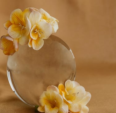 showing real flower texture and long-lasting beauty