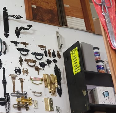 herrajes rusticos de forja y seguridad cadenas de puerta, bisagras y tiradores de forja
