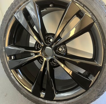 Diamond cutting process on a high-performance alloy wheel