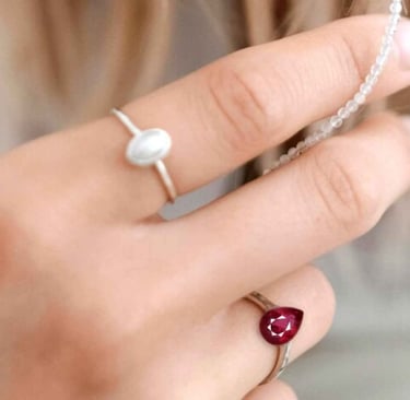 wearing ruby and pearl for eye care