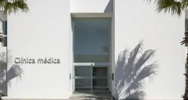 Clínica o centro médico en Tenerife. Marketing digital freelance para negocios en Islas Canarias.