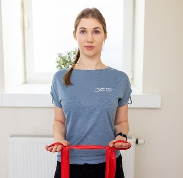 pratimas nugarai ir pečiams namuose su guma