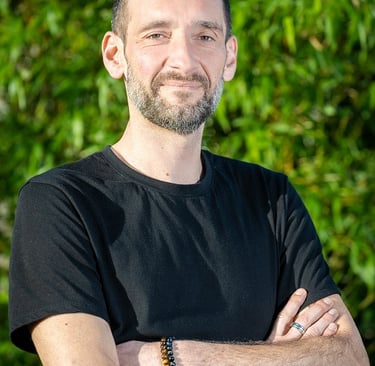 Magnétiseur Nantes, Énergéticien Christophe Meunier portrait