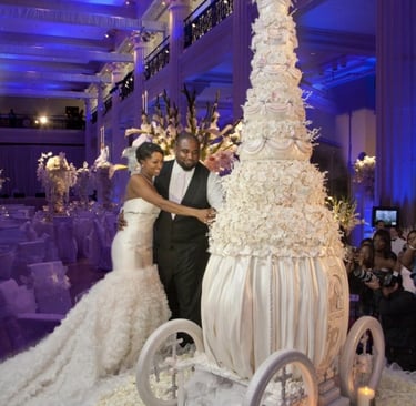 giant wedding cake 2025 wedding cake trends