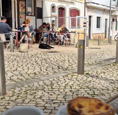 Wie ruft man einen Kellner in Portugal? 
