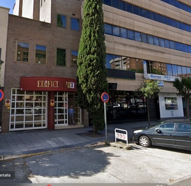 Ubicación y portal del estudio fotografico en Leganés