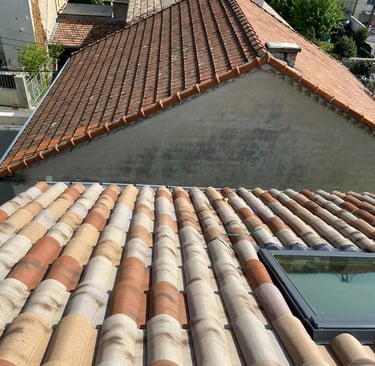 finition pose velux sur toiture maison