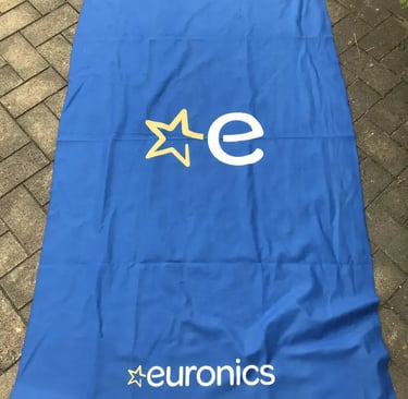 diafimistikes-petsetes-thalassis-me-logotipo