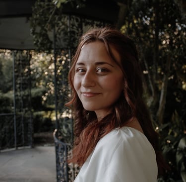 Outdoor graduation portrait